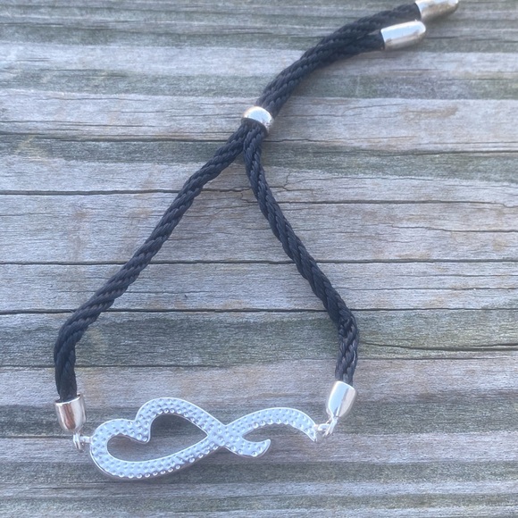 Light blue crystal heart bracelet NWT - Picture 6 of 11